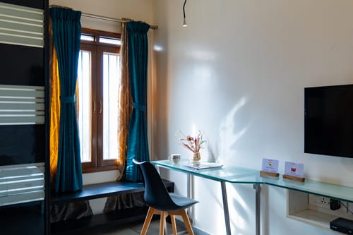The Jazminn Skyglass | 3-BHK Pet-friendly Apartment with Balcony | Near Bengaluru Palace – 3 bedroom villa in Bengaluru, Karnataka