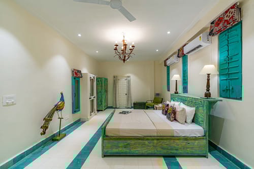 Khohar Haveli - Gurgaon W/ Breakfast Included