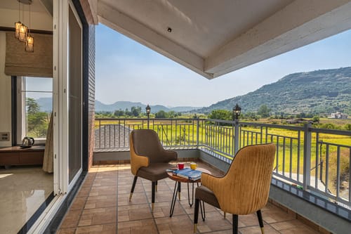 Nimishka Villa | 5-BHK Haven With Pvt Pool, Lavish Garden & Scenic Views – 5 bedroom villa in Lonavala, Maharashtra