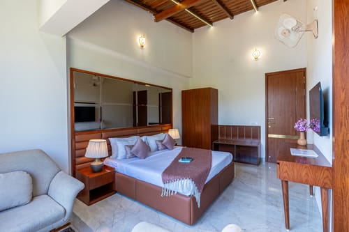 Lakefront Suite | 1- BHK Apartment With Outdoor Sit Out Area – 1 bedroom villa in Bhimtal, Uttarakhand