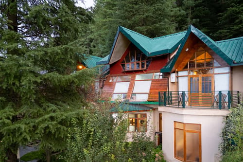Wood House Retreat – 3 bedroom villa in Shimla, Himachal Pradesh