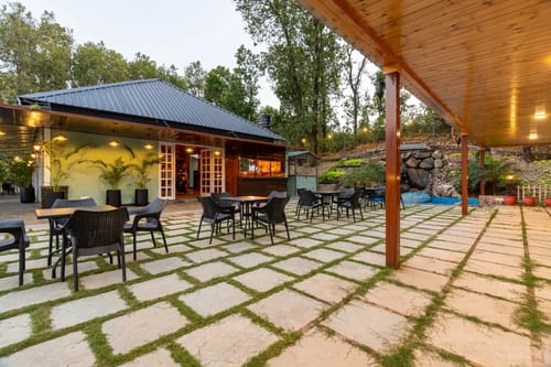 The Woods: Pine Villa