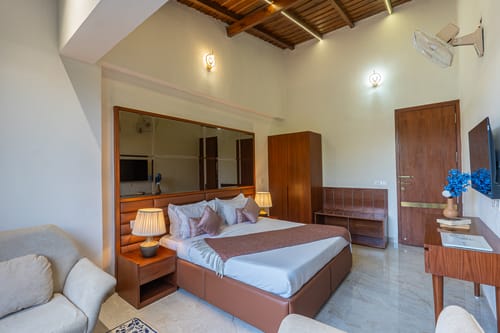 Lakefront S-4 | 1- BHK Apartment Close to Naukuchiatal Lake – 1 bedroom villa in Bhimtal, Uttarakhand