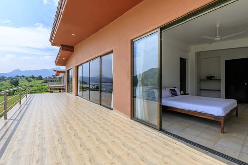 9 Bedrooms @ Shivom Villa - Pawna – 9 bedroom villa in Lonavala, Maharashtra