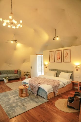 Glamorous Presidential Suite