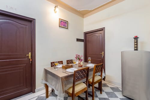 Abhimanyu Mansion Pearl | A 6-BHK Manor With Rajasthani Charm & a Garden In City’s Heart – 6 bedroom villa in Udaipur, Rajasthan