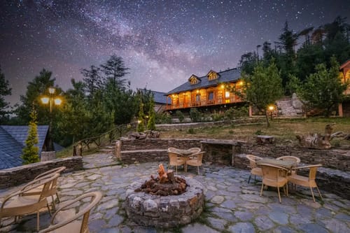 Cedarwood Cottage – 2 bedroom villa in Shimla, Himachal Pradesh