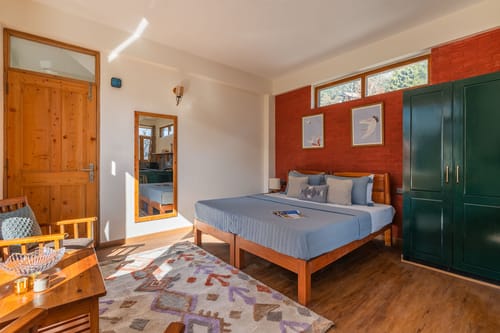 Johnson Studios – 8 bedroom villa in Manali, Himachal Pradesh