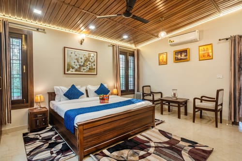 The Krishna Farmhouse | Countryside 4-BHK With Private Pool, Garden, Gazebo & Cricket Pitch – 3 bedroom villa in Delhi Ncr, Delhi