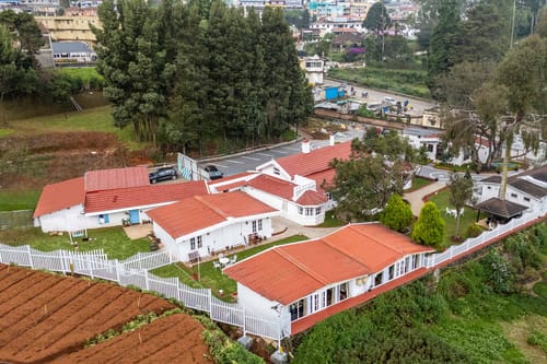 Tiverton Bungalow – 9 bedroom villa in Ooty, Tamil Nadu