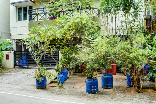 Saffron Breeze | 1-Room in an Apartment with Shared Living, Dining, Lift & Balcony | Women Only – 1 bedroom villa in Bengaluru, Karnataka
