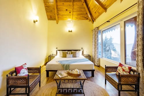 Mystwood | 3-BHK Pet-friendly Retreat With Garden, Gaming Zone & Lounge Area – 3 bedroom villa in Nainital, Uttarakhand