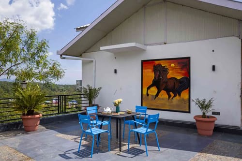 Esh Cottages Willow | Hillside 1-room Retreat With Lush Garden, Common Pool & Restaurant