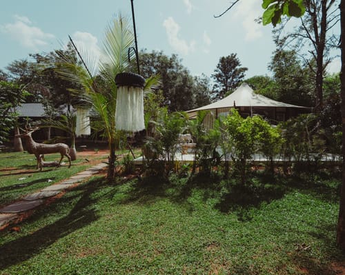 Bali Bay Langit | Glass Tent on 2-Acres with Shared Pool, Jacuzzi, Firepits, & Bar Lounge – 1 bedroom villa in Bengaluru, Karnataka