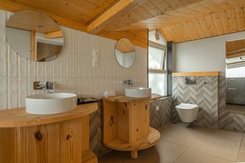 Chapter 5 @ The Ever House W/ Open Air Jacuzzi – 2 bedroom villa in Kasauli, Himachal Pradesh