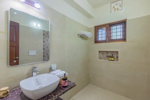 Irayna – 4 bedroom villa in Bhimtal, Uttarakhand