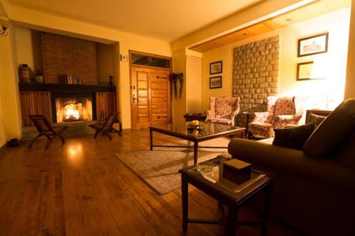 Wood House Retreat – 3 bedroom villa in Shimla, Himachal Pradesh