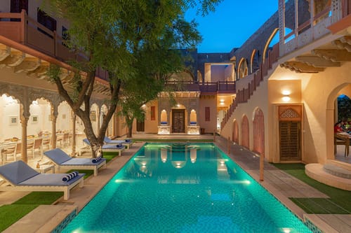 Khohar Haveli - Gurgaon W/ Breakfast Included