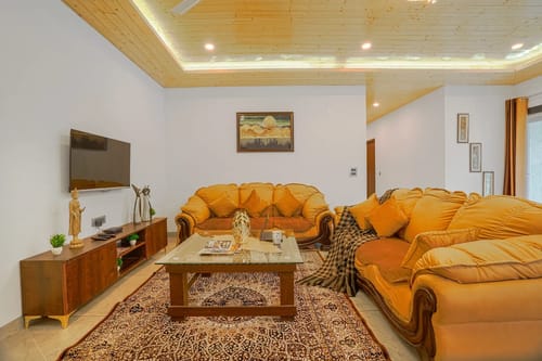 Cliff Trident | 3-BHK With Mountain Views  – 3 bedroom villa in Shimla, Himachal Pradesh