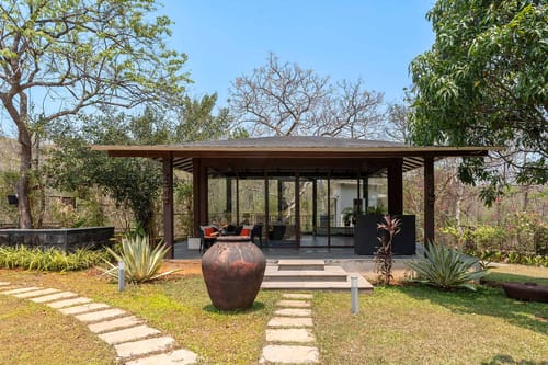 The Leaf – 5 bedroom villa in Alibaug, Maharashtra