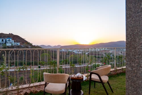 Shourya Viola | 3-BHK Villa with Private Pool, Garden & Panoramic 360° hill view – 3 bedroom villa in Udaipur, Rajasthan