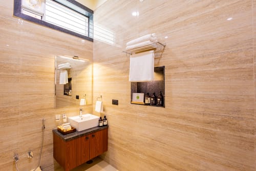 Lakemount | 2-BHK Getaway with Private Pool, Open-Air Gazebo & Terrace At Fatehsagar Lake