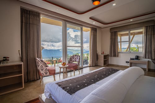 Trio’s Top | 1-BHK Pet-friendly Apartment with patio and Outdoor lounge Area