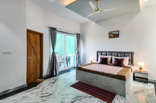 Beige @ Prathaniya Villa – 4 bedroom villa in Udaipur, Rajasthan