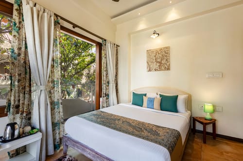 The Jazminn Earthroom | 3-BHK Pet-friendly Apartment with Shared Sit Out Area | Near Bengaluru Palace – 3 bedroom villa in Bengaluru, Karnataka