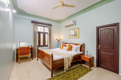 Abhimanyu Mansion Pearl | A 6-BHK Manor With Rajasthani Charm & a Garden In City’s Heart – 6 bedroom villa in Udaipur, Rajasthan