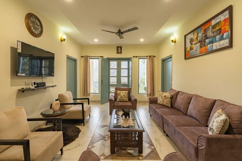 Pinecrest Manor – 4 bedroom villa in Kasauli, Himachal Pradesh