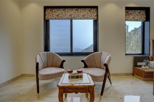 Serene Woods Hotel | 1-Room Retreat With Balcony, Lift & Restaurant Amid Nature  – 1 bedroom villa in Kasauli, Himachal Pradesh