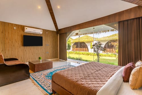 Edena @ Rissaca Crown