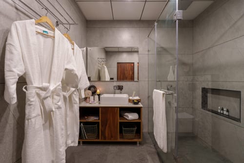 The Mohru Estate - Chail w/ Heated Pool