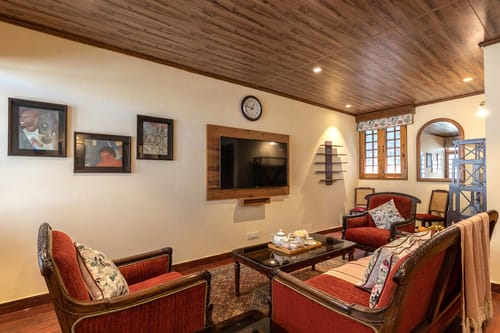 Nau Nabh Cottage – 6 bedroom villa in Shimla, Himachal Pradesh