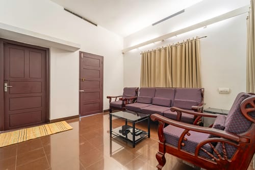 Riviera Residence Suite | Stunning Room With Shared Verandah, Sit-Out Area & Garden – 1 bedroom villa in Alappuzha, Kerala