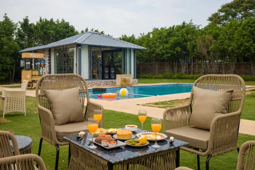 Kaimalgarh Farmstay | Pet–friendly 5-BHK Retreat With Pond, Private Pool, Gazebo & Garden