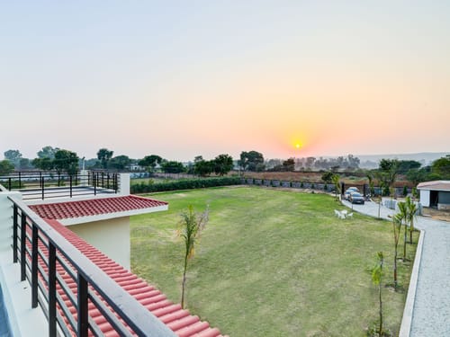 Vijeta Farms | 3-BHK With Private Pool, Lawn, Terrace & Bonfire