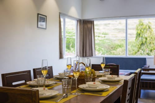 Kasturi Villa | 4-BHK Pet-Friendly Villa With Views of Sajjangarh Palace – 4 bedroom villa in Udaipur, Rajasthan