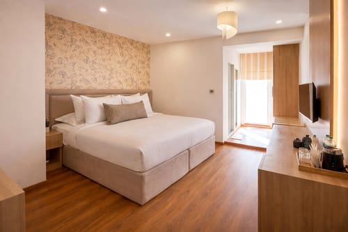 Standard King Rooms @ Fernwood – 2 bedroom villa in Bangalore, Karnataka