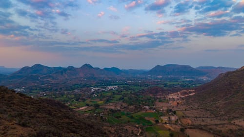 Mandovar Mountain Valley Retreat | 4 Room Pet-friendly Suite In a Private Estate with Shared Pool, Garden, Restaurant & Hill Views – 4 bedroom villa in Udaipur, Rajasthan