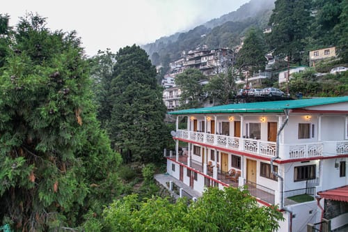 Headingly Suites | Lake-Facing 2-Room Retreat Just Above Mall Road – 2 bedroom villa in Nainital, Uttarakhand