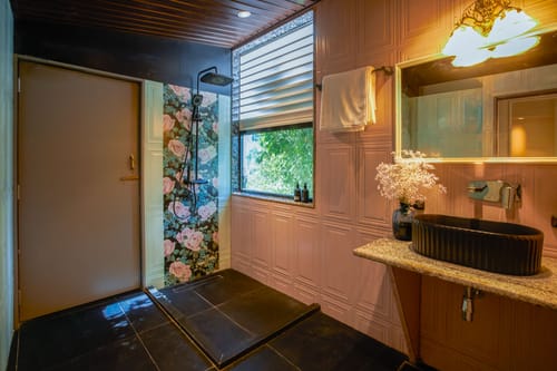 The Fig Tree Heritage – 8 bedroom villa in Lonavala, Maharashtra