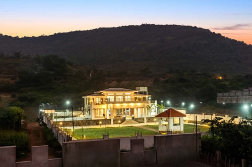Sunshine & Soul – 4 bedroom villa in Lonavala, Maharashtra