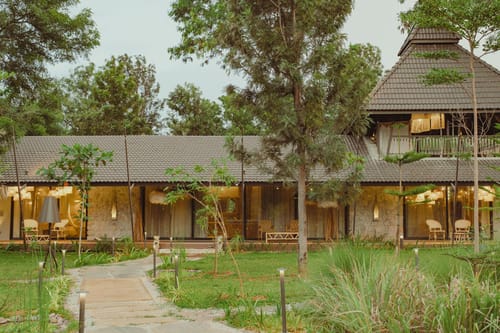 Tapovana Aroha | Pet-Friendly Boho Retreat with Luxury Tent, 2-BHK Villa , Moroccan-Style Pool, Firepit & Gardens – 3 bedroom villa in Bengaluru, Karnataka