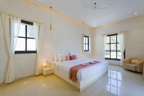 Jade Arbőur | 3-BHK Moroccan-Inspired Villa with Private Pool & Panoramic Hill Views – 3 bedroom villa in Udaipur, Rajasthan