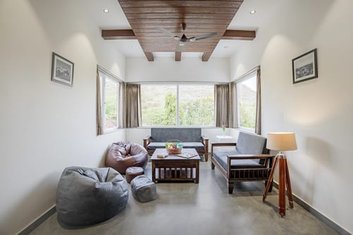 Kasturi Villa | 6-BHK Pet-Friendly Villa Near Sajjangarh Palace With Plunge Pool & Terrace – 6 bedroom villa in Udaipur, Rajasthan
