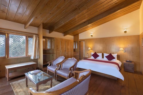 Lion's Den, Terrace, Ramgarh – 4 bedroom villa in Nainital, Uttarakhand