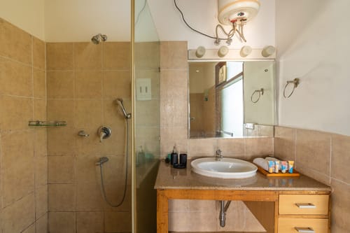 Hillcrest Villa – 4 bedroom villa in Kasauli, Himachal Pradesh