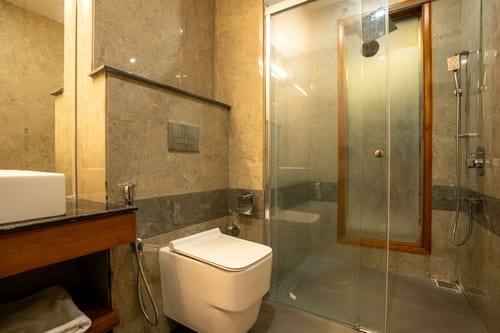 Sepia @ Oakwood Manor – 2 bedroom villa in Shimla, Himachal Pradesh